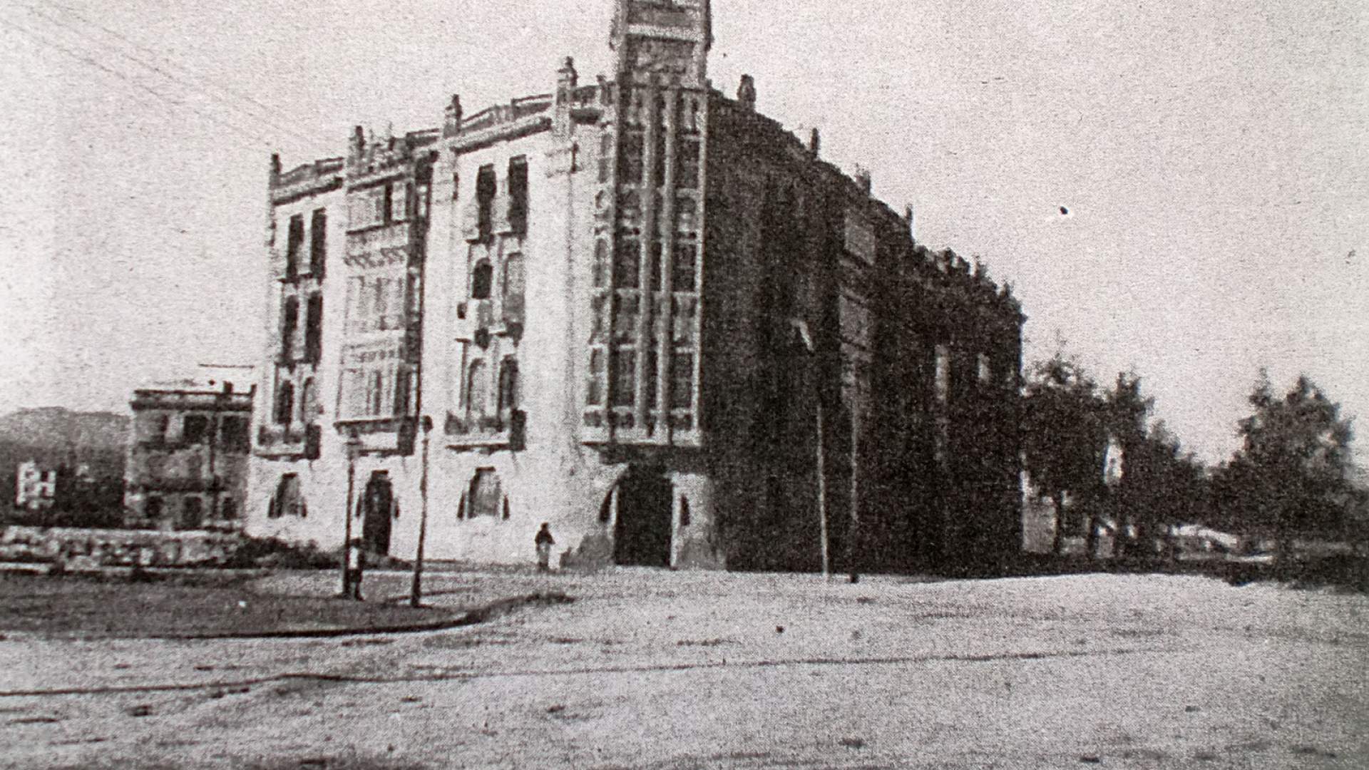 Sede colegial: desde 2017 cambiamos nuestra ubicación ampliando así los espacios y servicios disponibles.